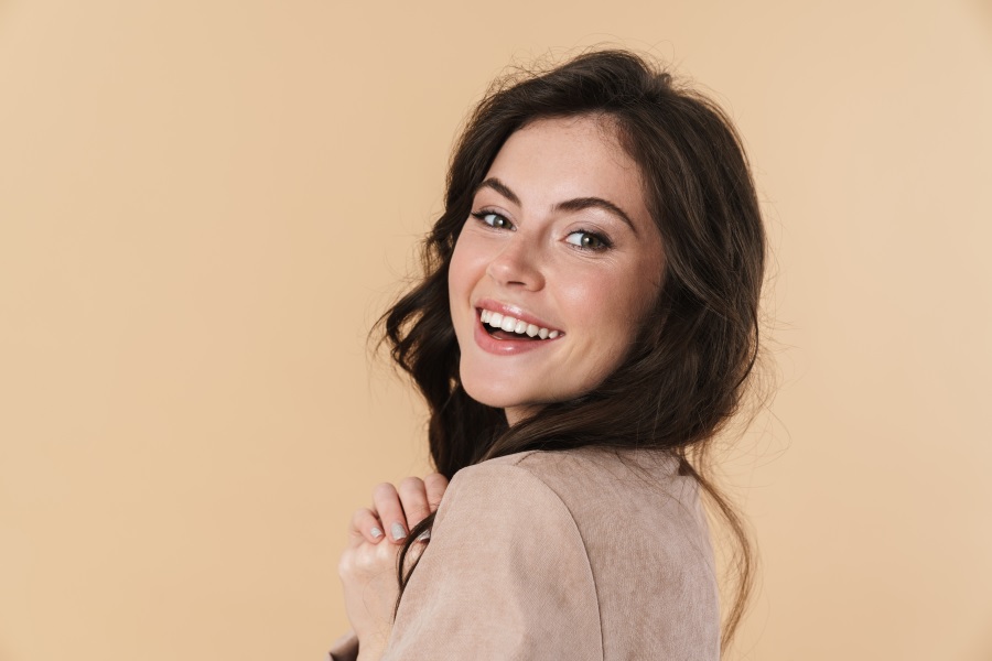 Get A Smile You’ll Love To Show With Dental Veneers!