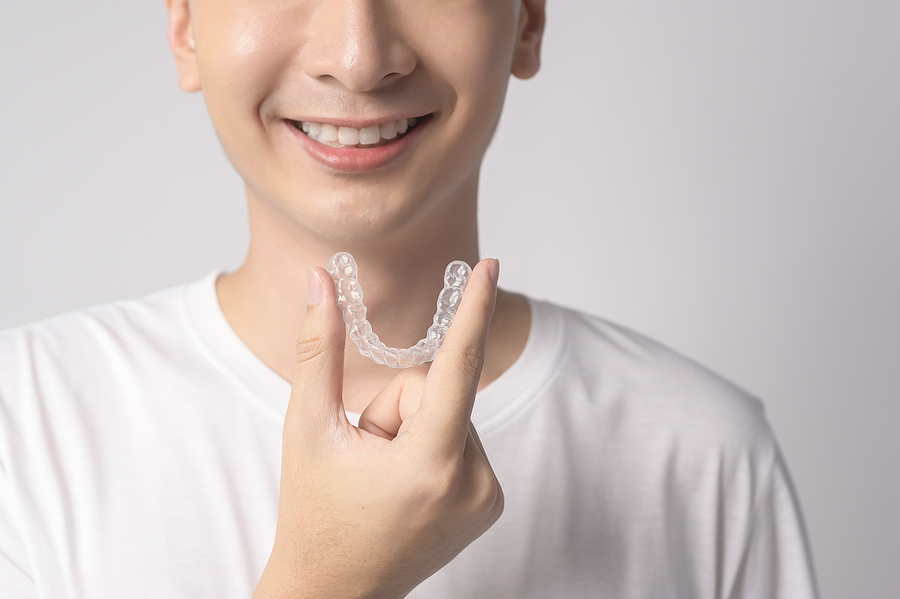 A Comprehensive Guide to Invisalign: What to Expect from Start to Finish